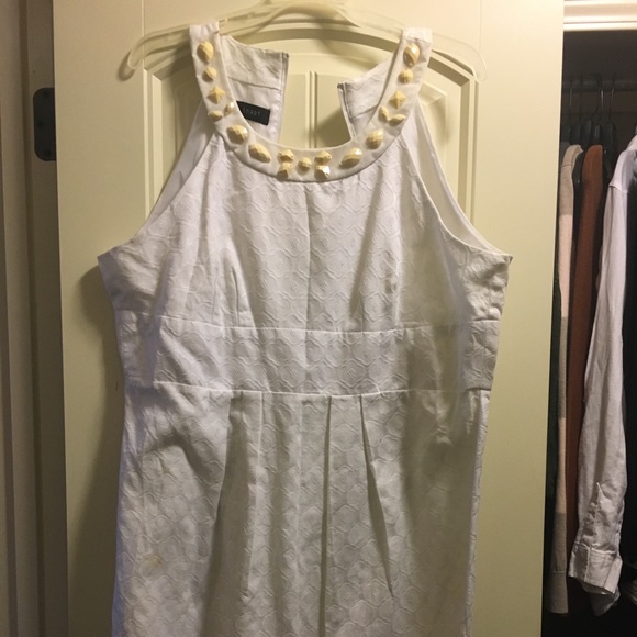 Dress - Picture 2 of 4